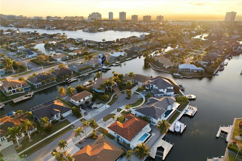 MARCO BEACH - Residential