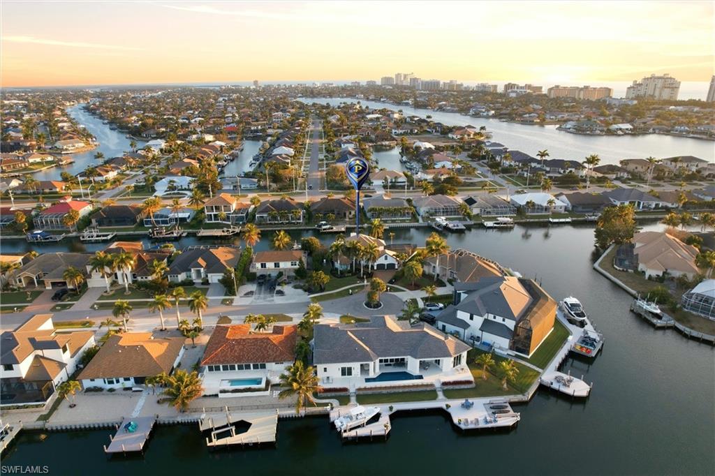 MARCO BEACH - Residential