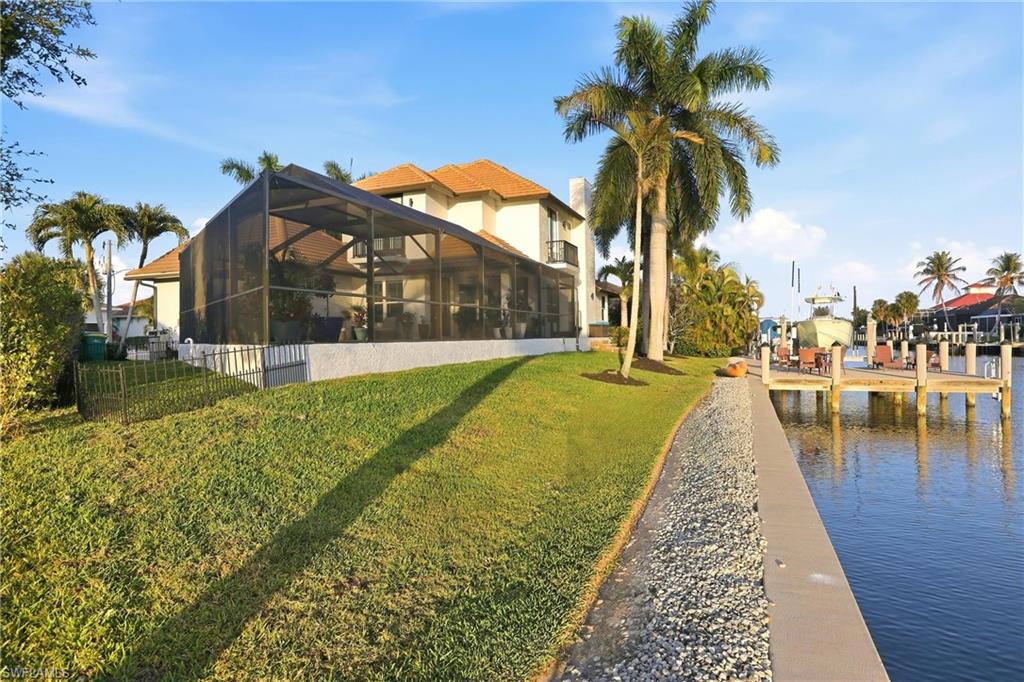 MARCO BEACH - Residential