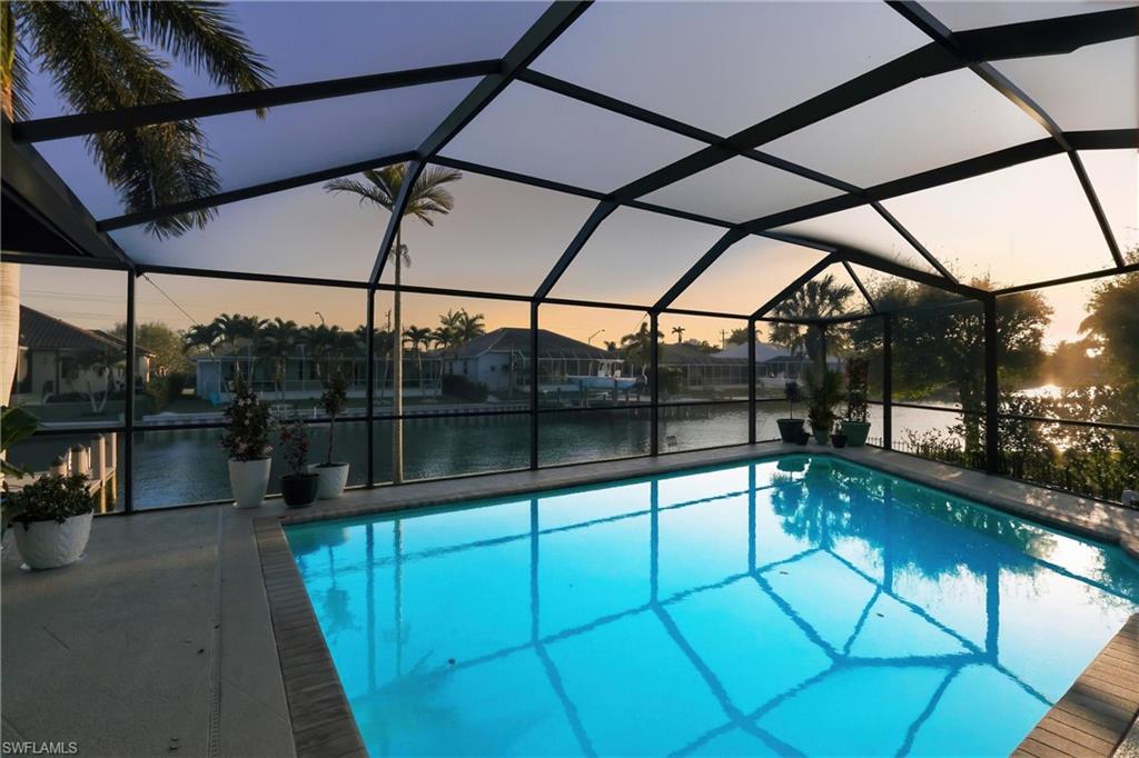 MARCO BEACH - Residential