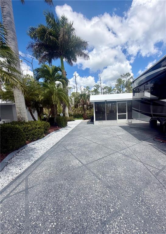 1242 Diamond Lake CIR