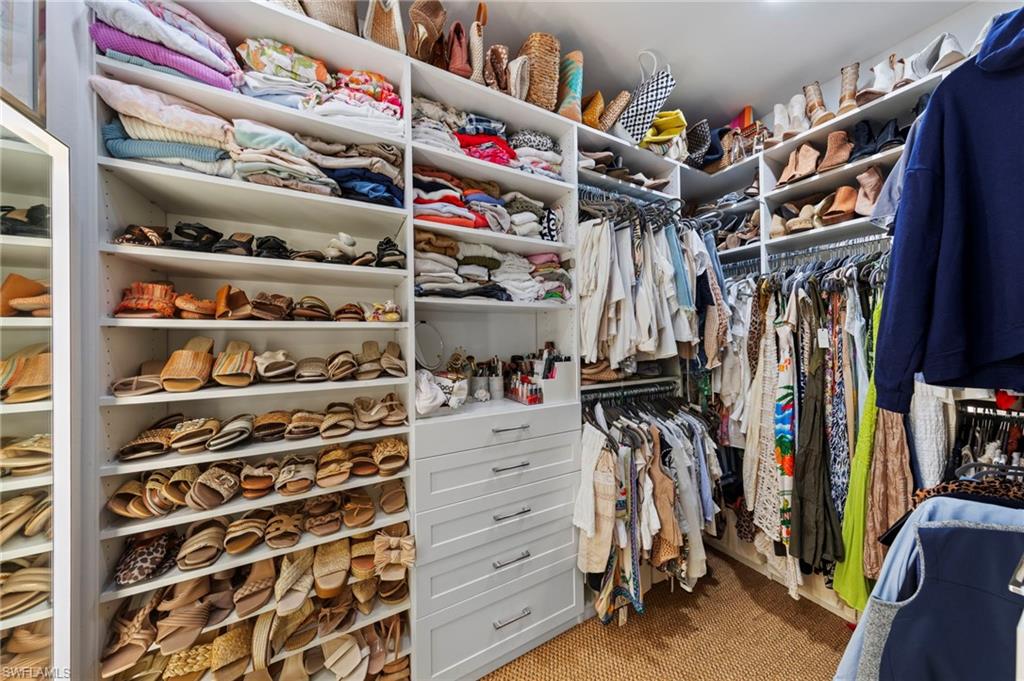 MALLARD POINT - Residential