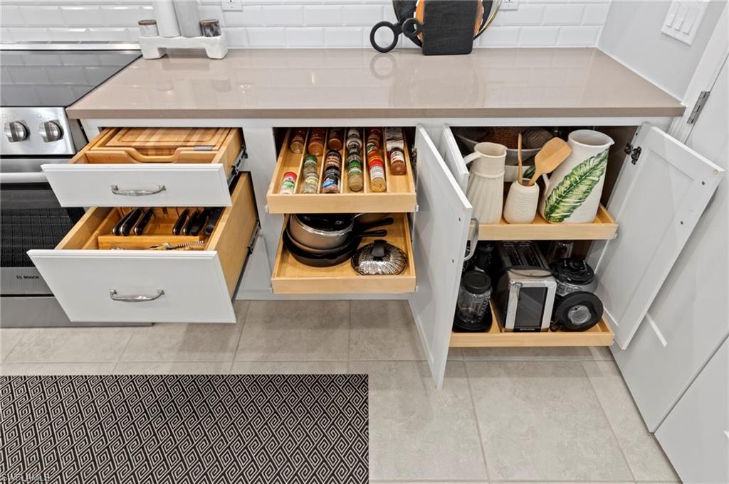 MALLARD POINT - Residential