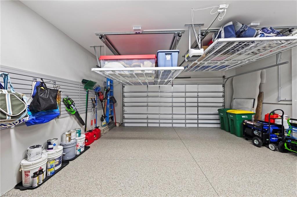 MALLARD POINT - Residential