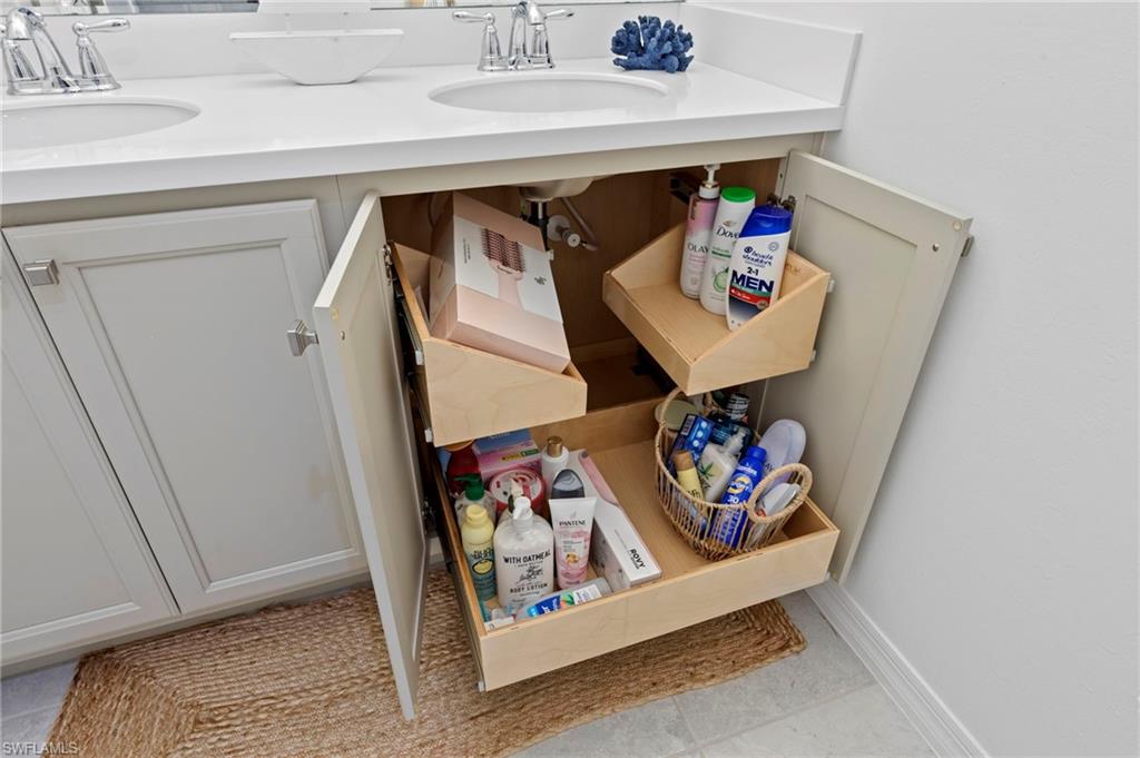 MALLARD POINT - Residential