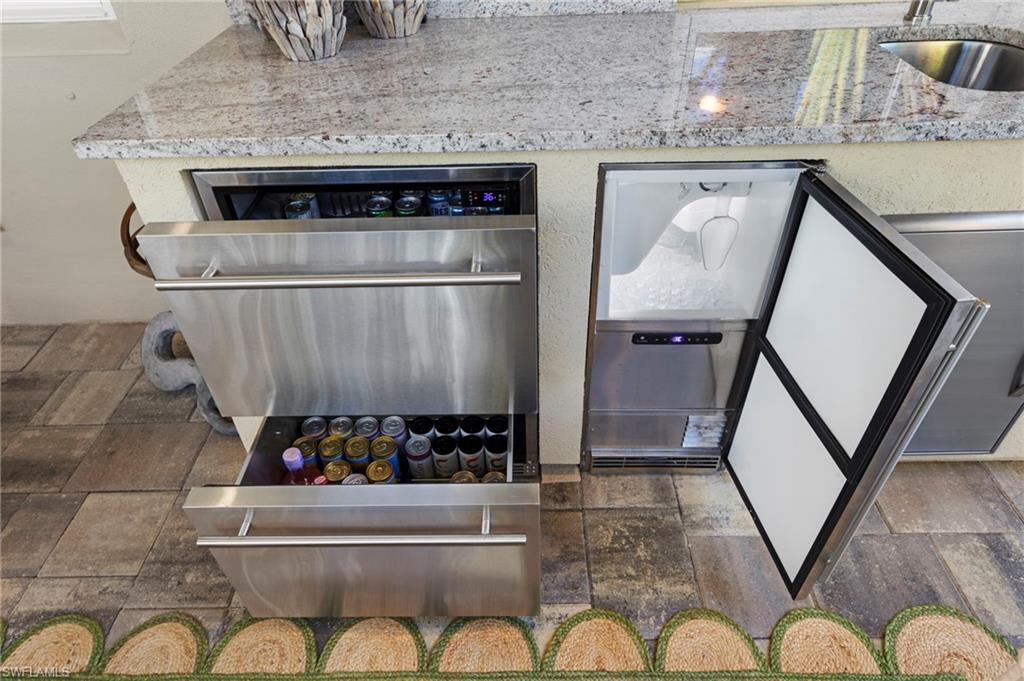 MALLARD POINT - Residential