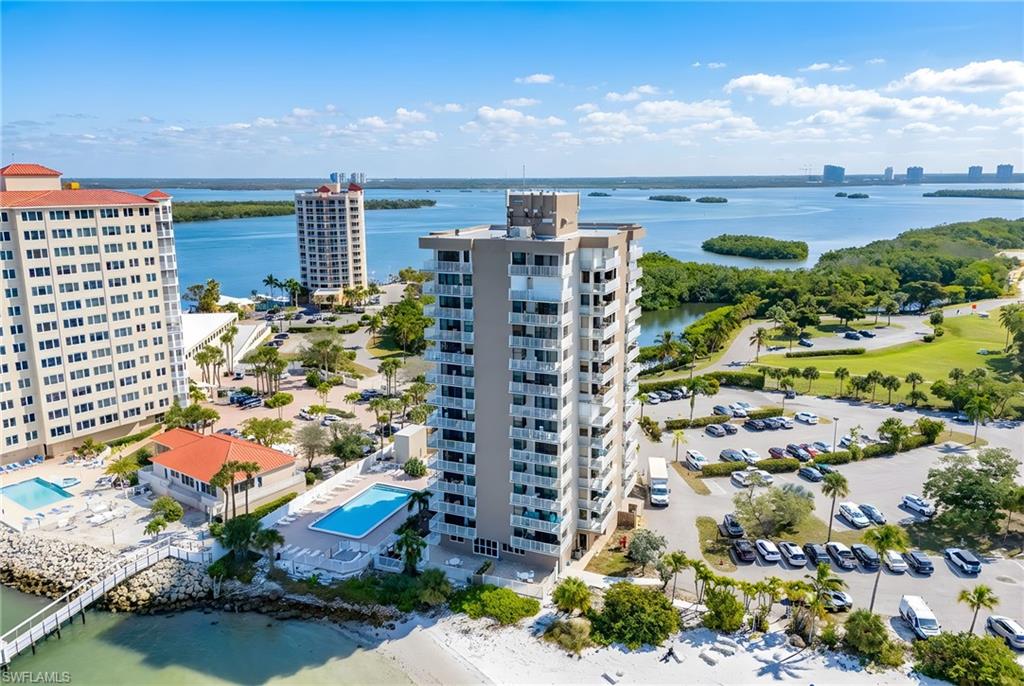 LOVERS KEY BEACH CLUB - Residential