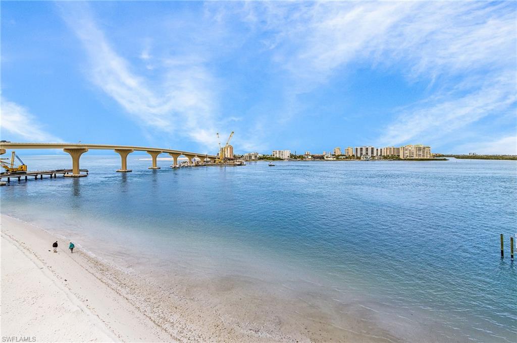 LOVERS KEY BEACH CLUB - Residential