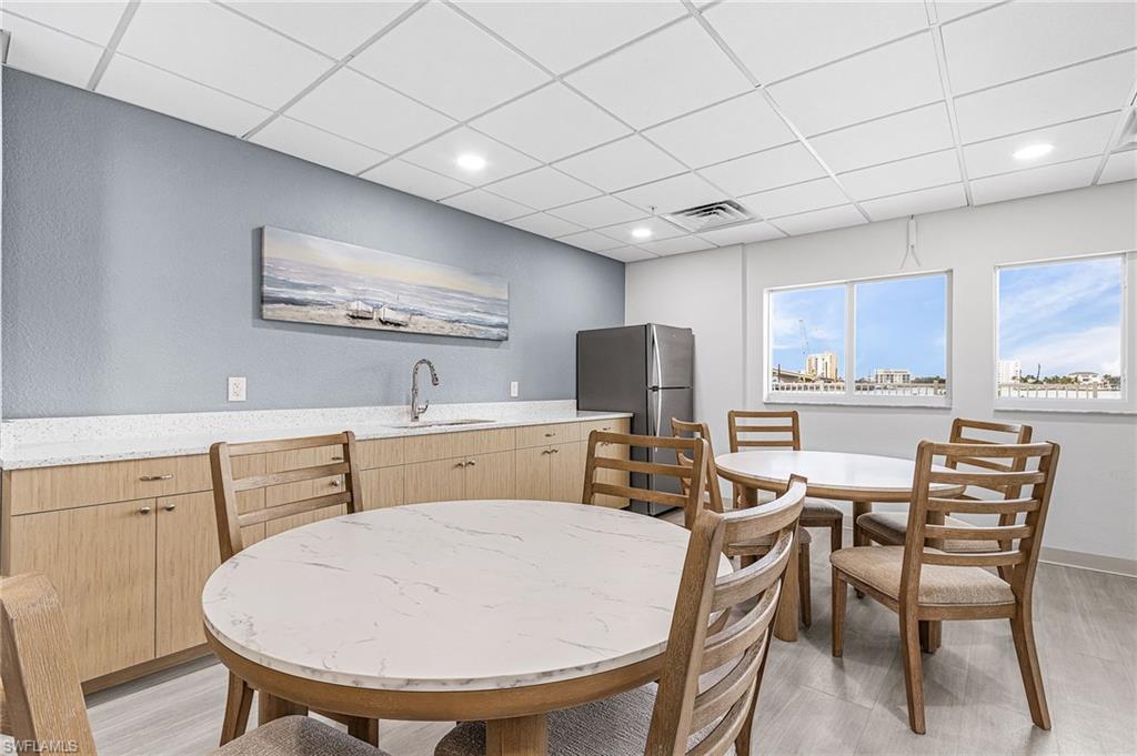 LOVERS KEY BEACH CLUB - Residential