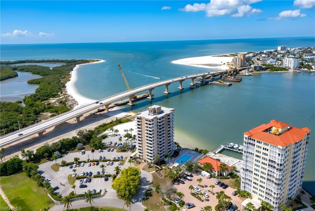 LOVERS KEY BEACH CLUB - Residential