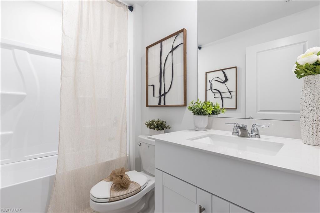 SAVANNA LAKES - Residential