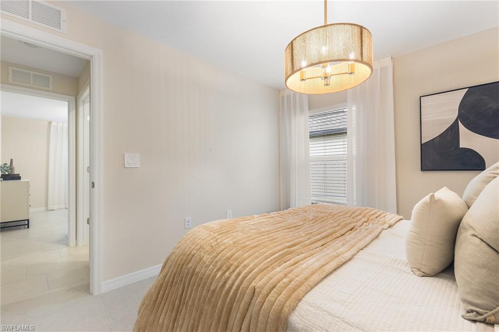 SAVANNA LAKES - Residential