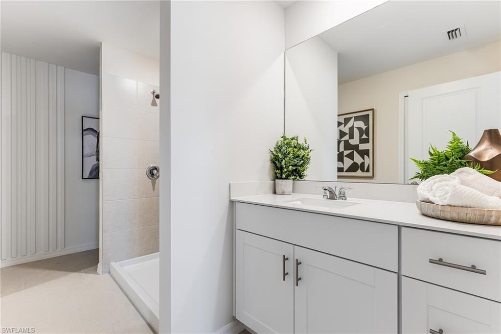 SAVANNA LAKES - Residential