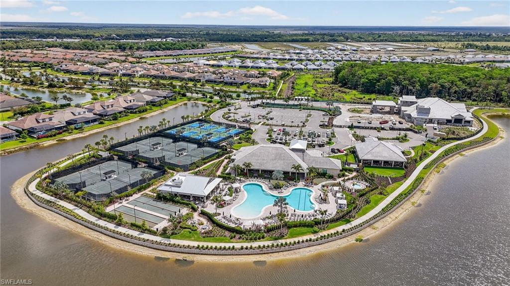 ESPLANADE BY THE ISLANDS - Residential