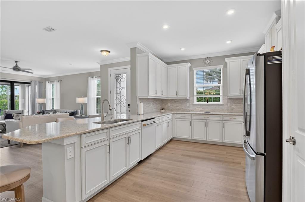 ESPLANADE BY THE ISLANDS - Residential