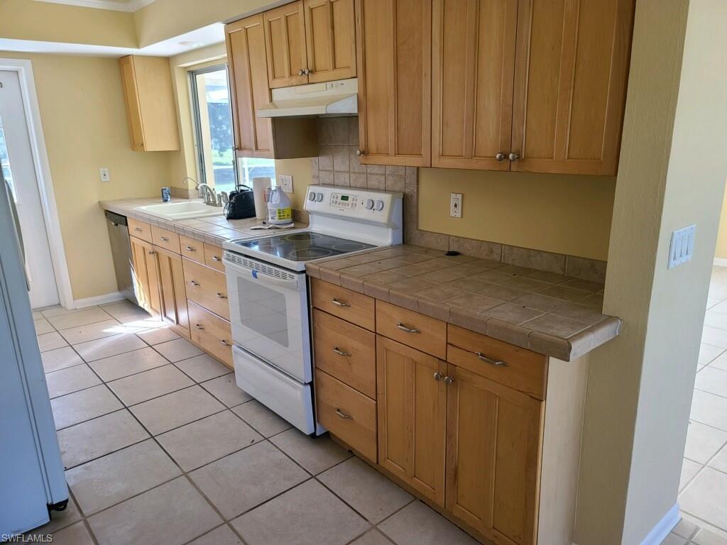 GOLDEN GATE CITY - Residential