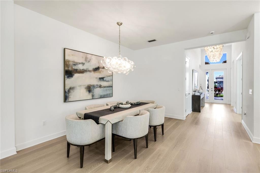 VALENCIA TRAILS - Residential