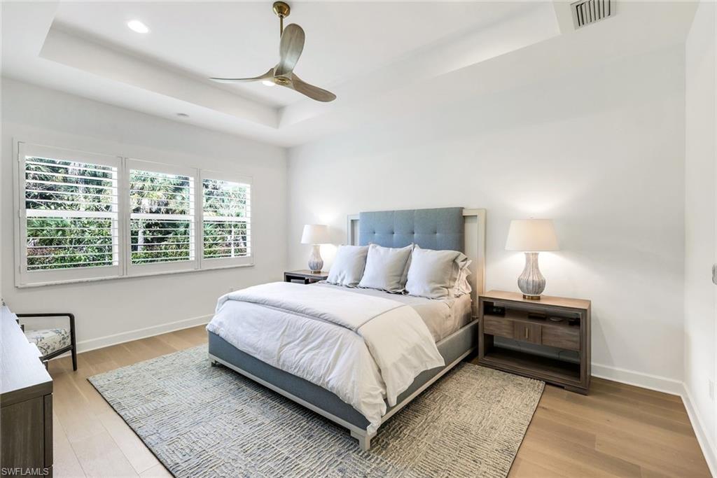 VALENCIA TRAILS - Residential