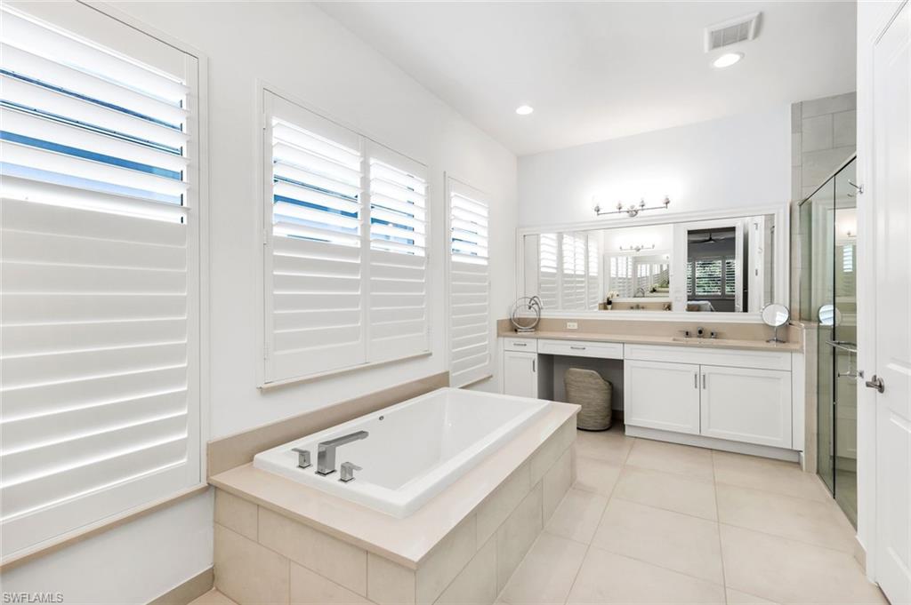 VALENCIA TRAILS - Residential