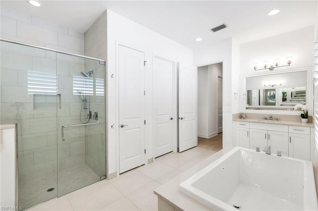 VALENCIA TRAILS - Residential