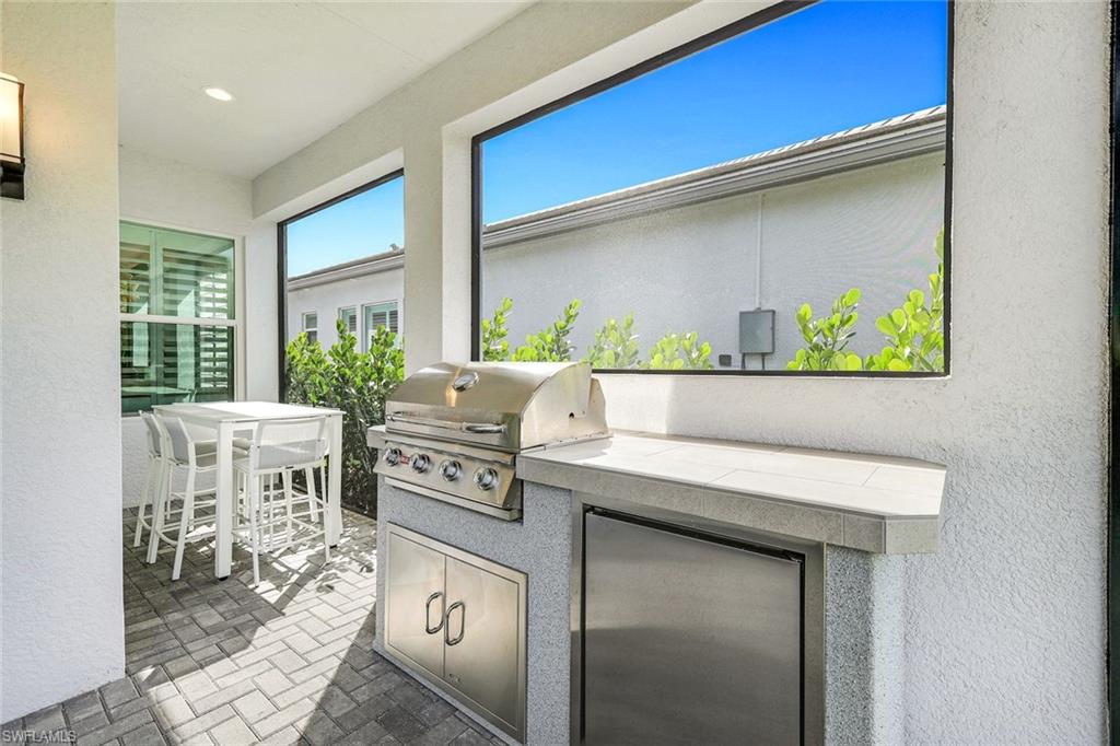 VALENCIA TRAILS - Residential