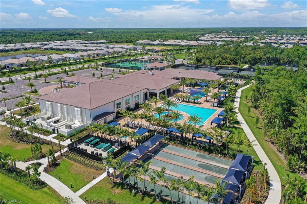 VALENCIA TRAILS - Residential