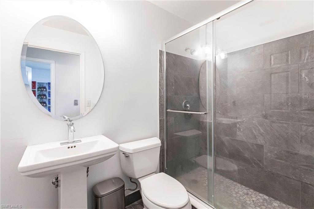 VANDERBILT PLACE - Residential