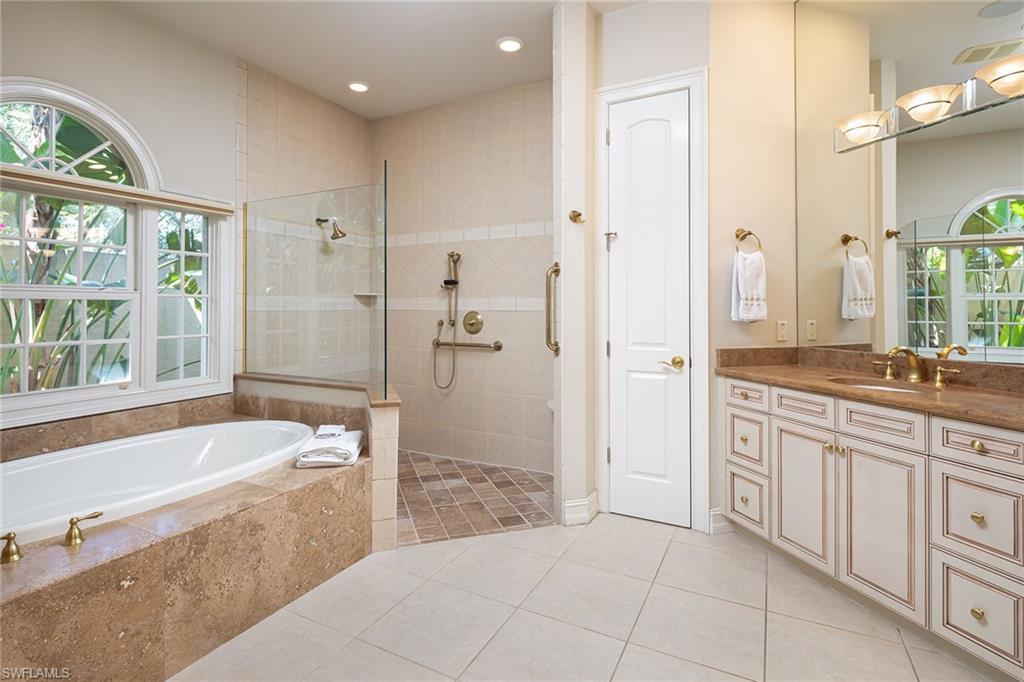 COLLIERS RESERVE - Residential