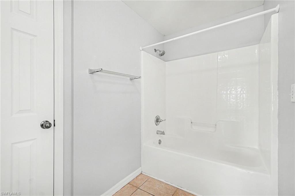 TOWN LAKES - Residential