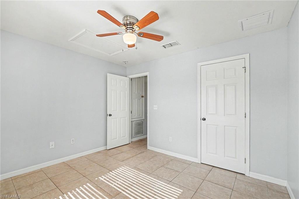 TOWN LAKES - Residential