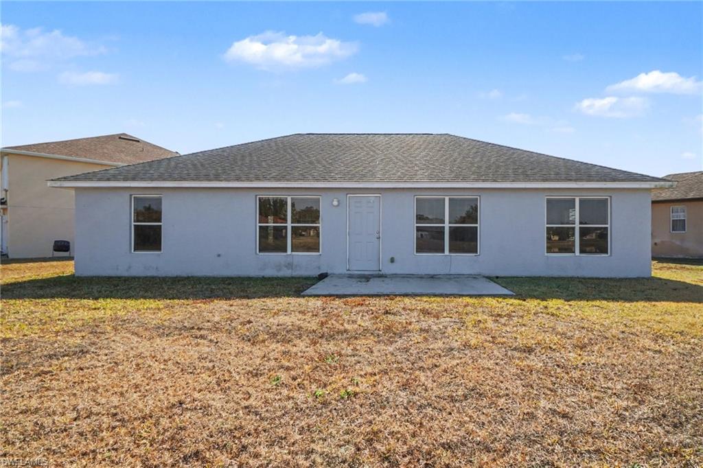 TOWN LAKES - Residential