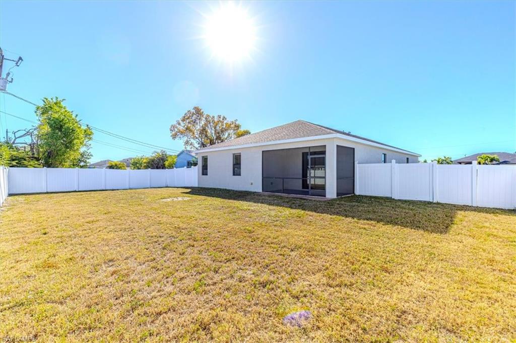 CAPE CORAL - Residential