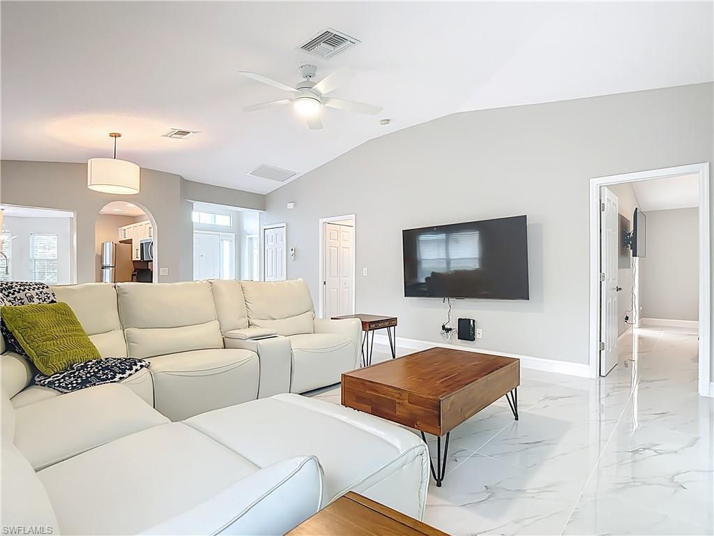 DEL VERA COUNTRY CLUB - Residential