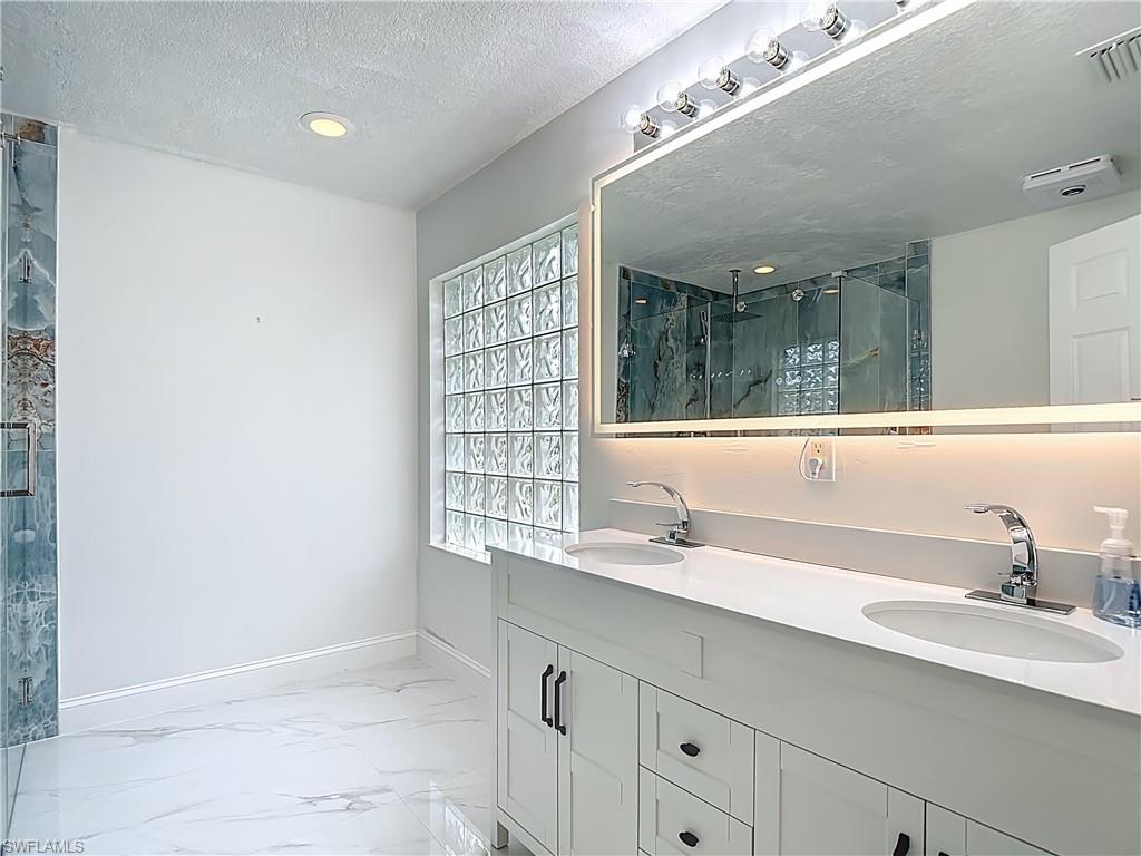 DEL VERA COUNTRY CLUB - Residential