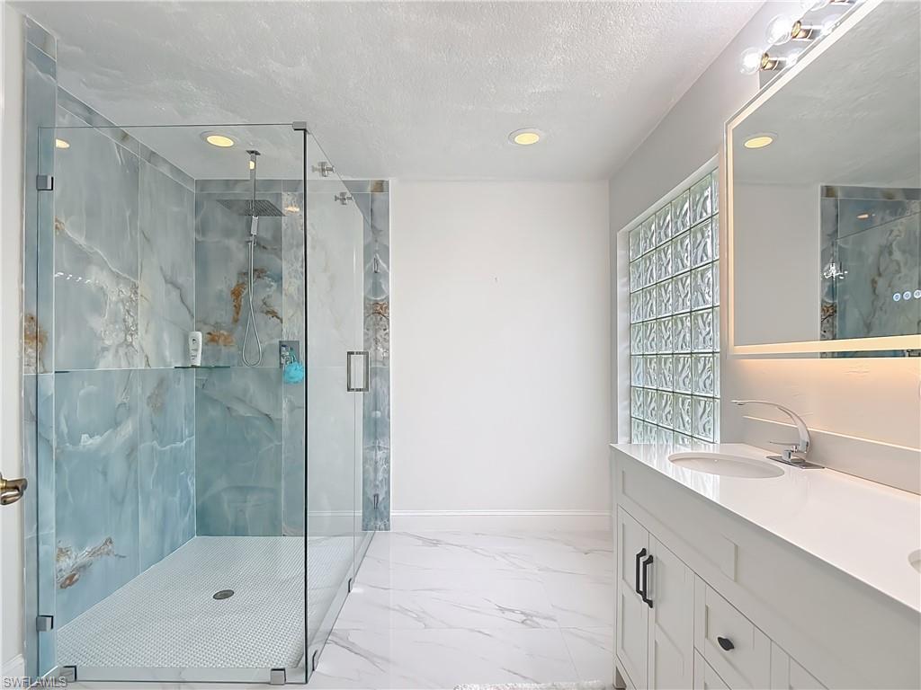 DEL VERA COUNTRY CLUB - Residential