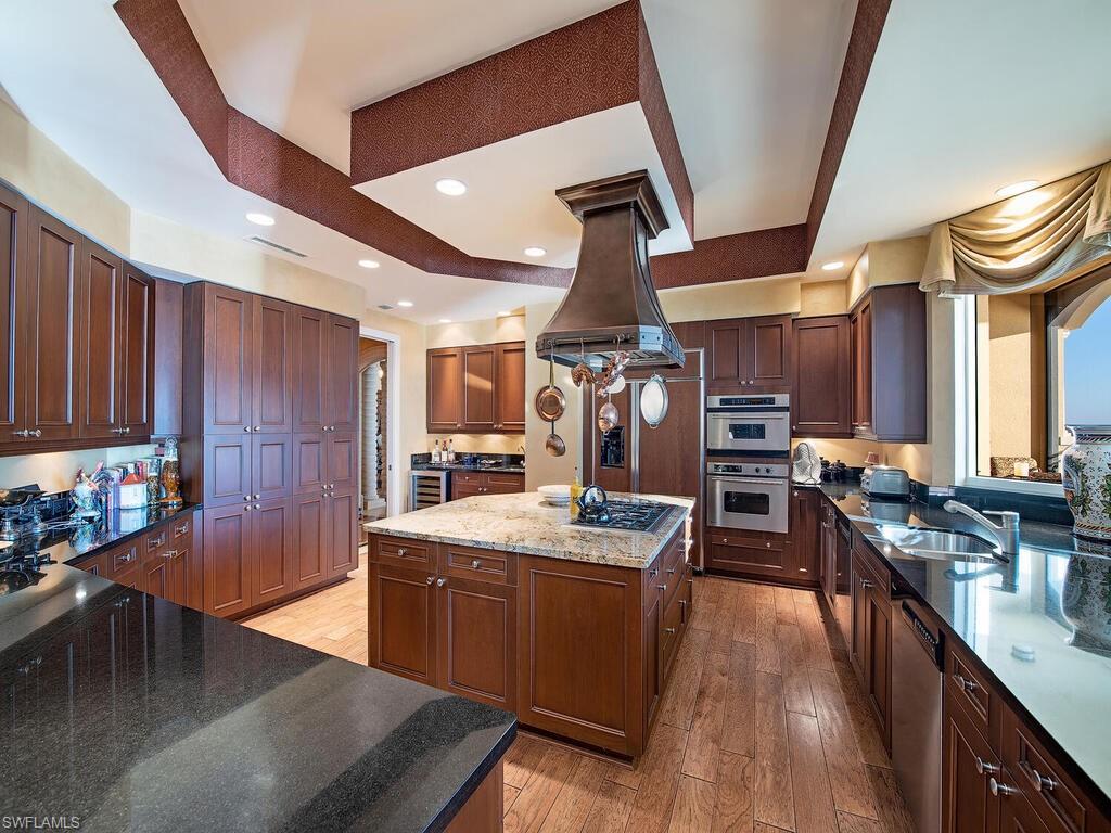 LA SCALA AT THE COLONY - Residential