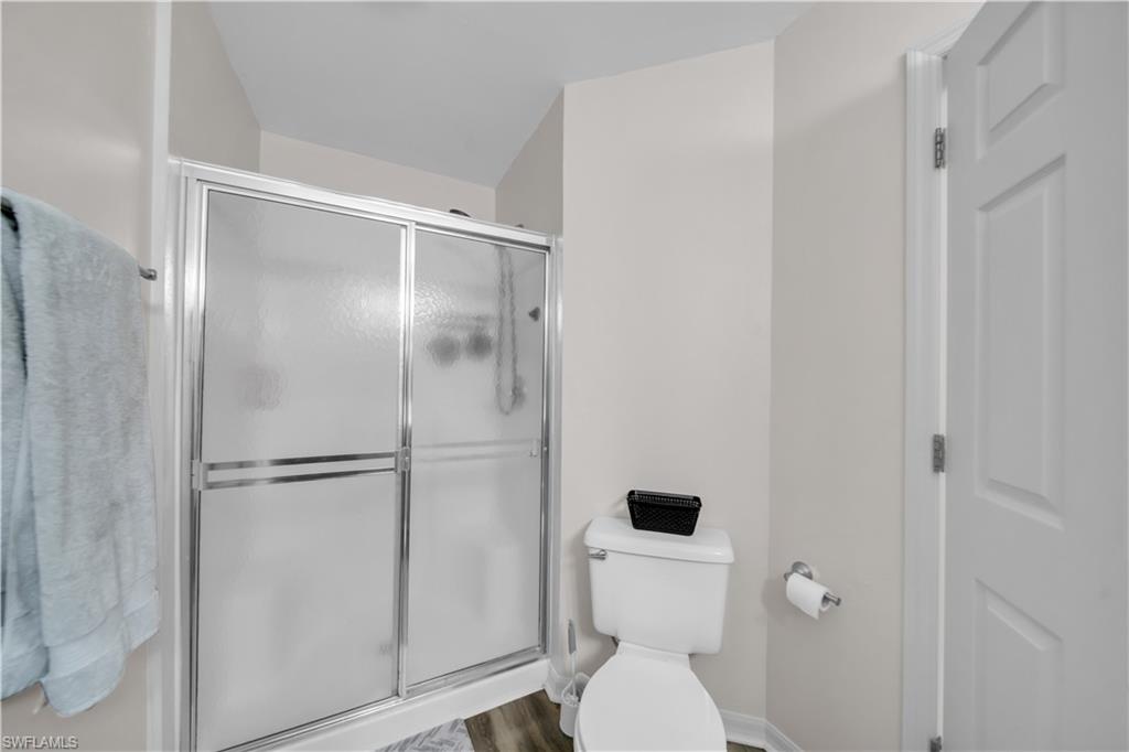 LAKESIDE - Residential