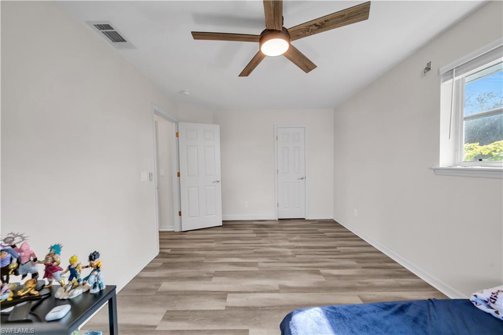 LAKESIDE - Residential