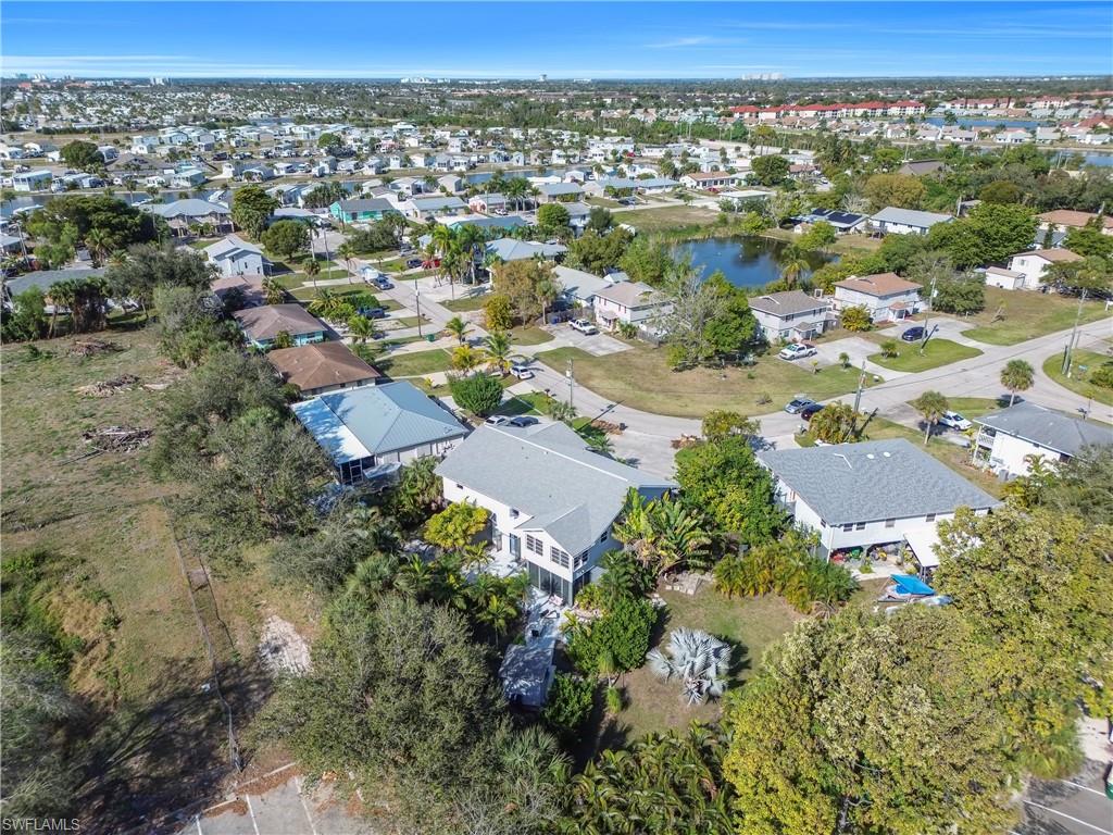 LAKESIDE - Residential