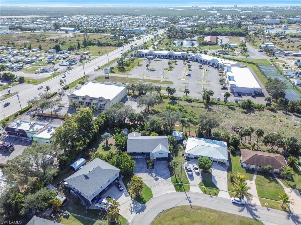 LAKESIDE - Residential