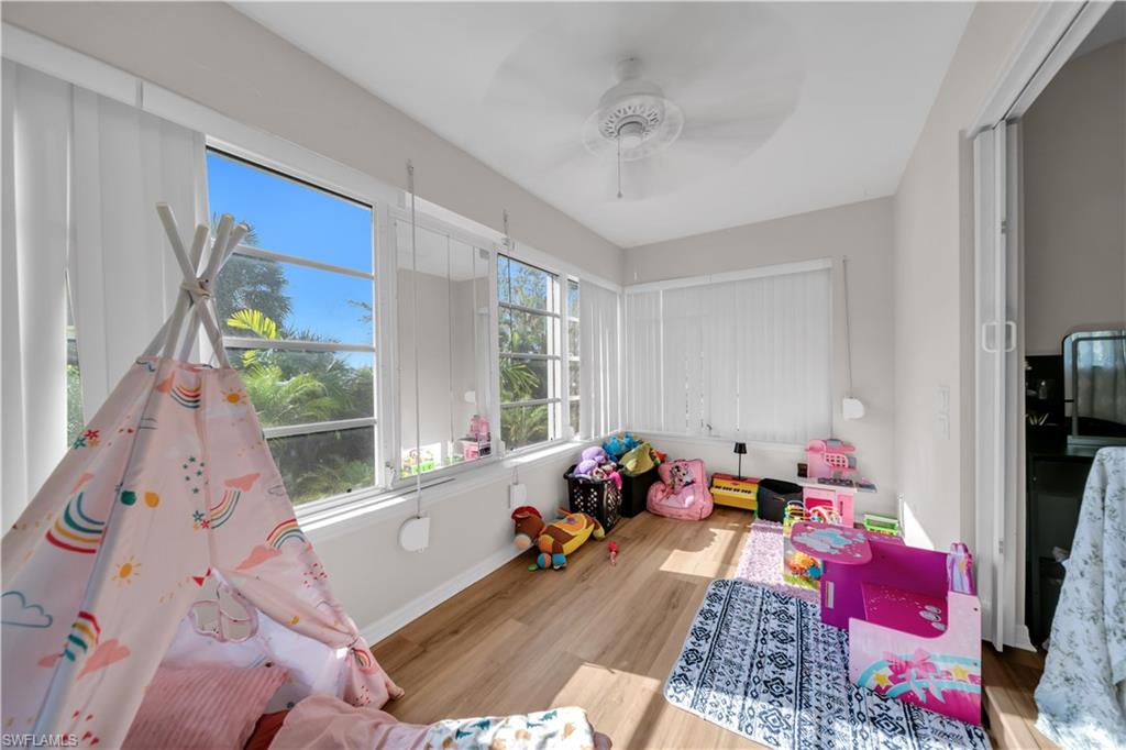 LAKESIDE - Residential