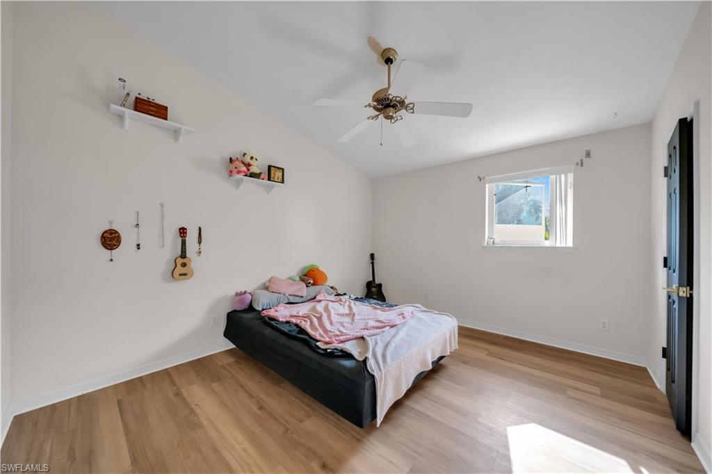 LAKESIDE - Residential