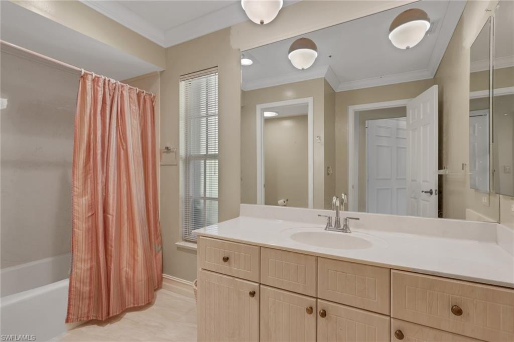 VALLEY OAK - Residential