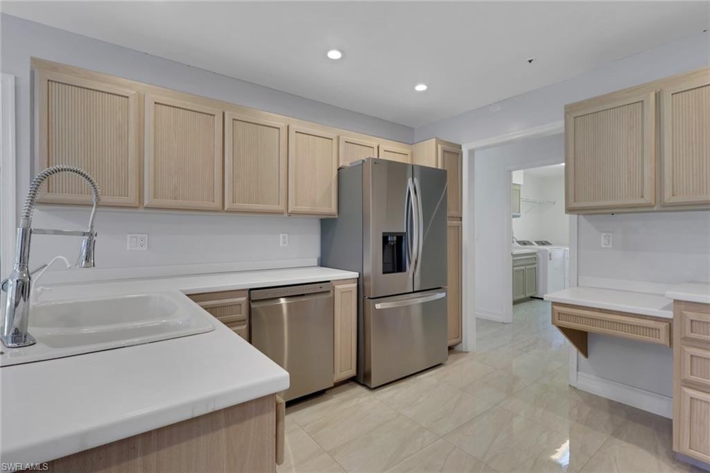 VALLEY OAK - Residential