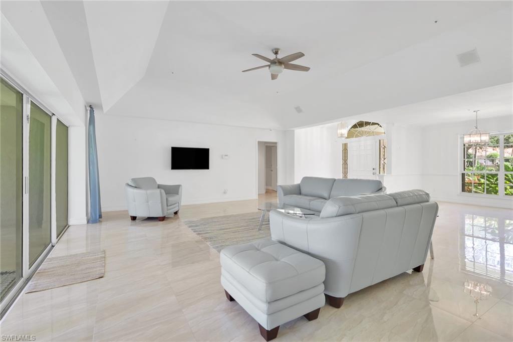 VALLEY OAK - Residential