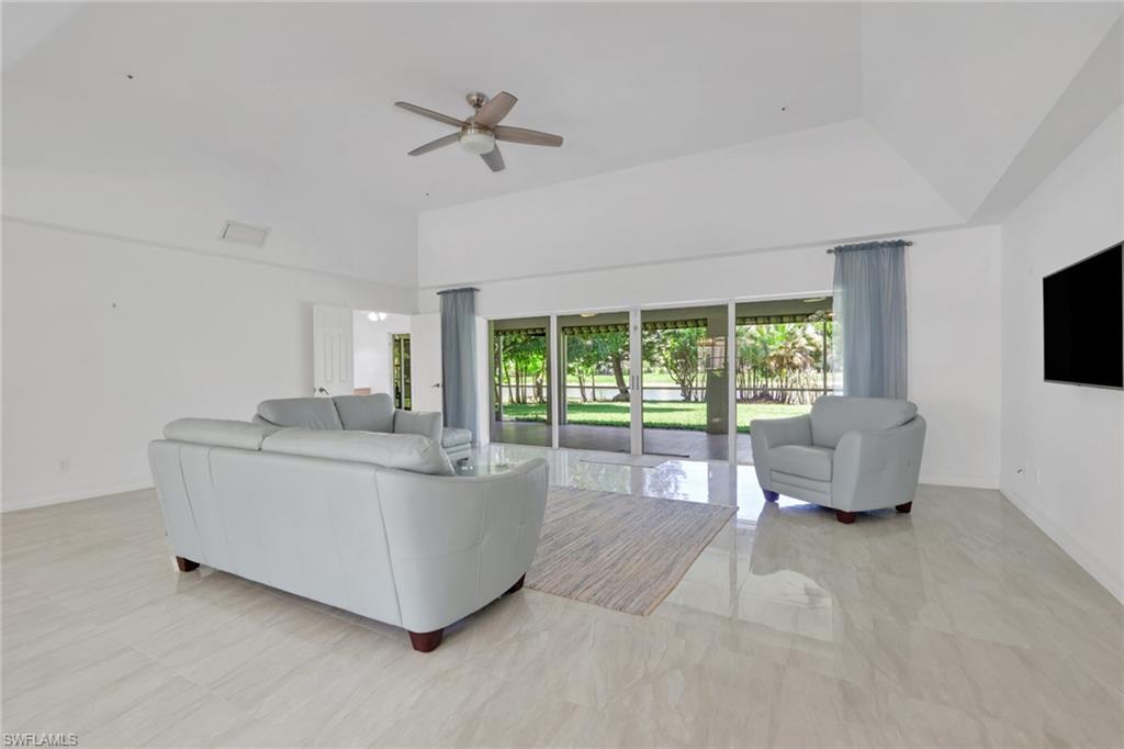 VALLEY OAK - Residential