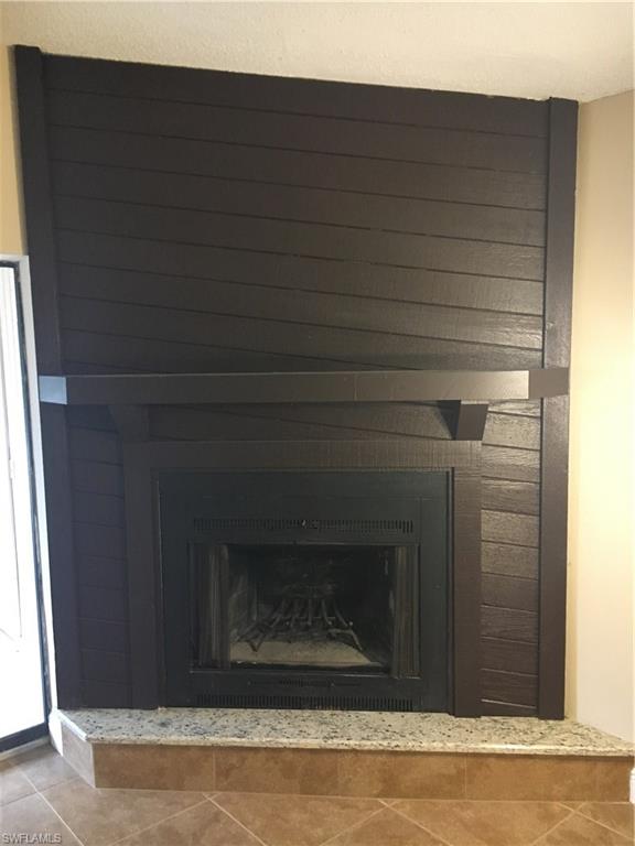 SAN CARLOS PARK - Residential