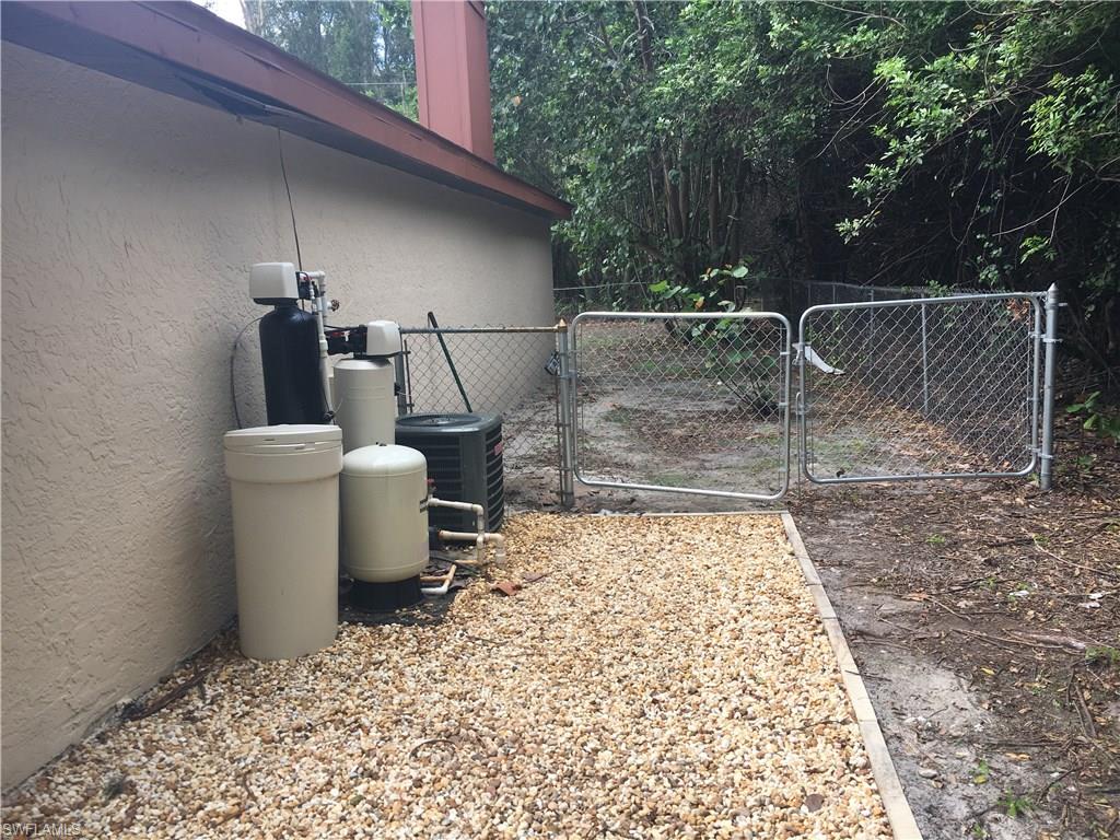 SAN CARLOS PARK - Residential