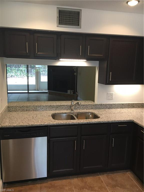 SAN CARLOS PARK - Residential