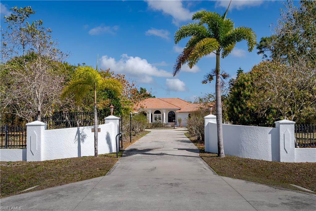 GOLDEN GATE ESTATES - Residential